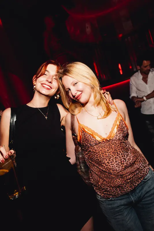 Lula Club atmosphere 1